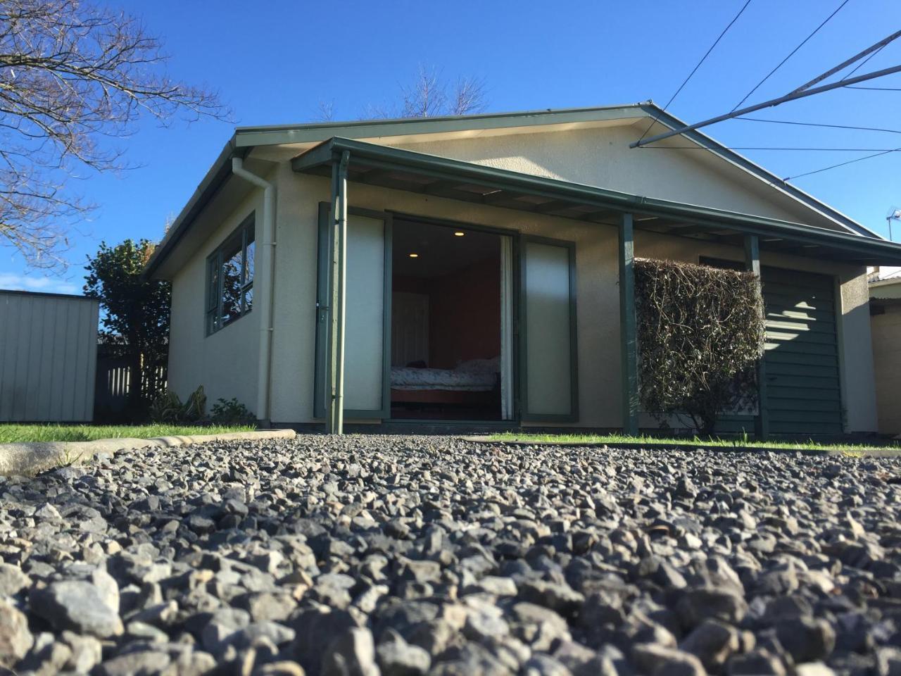 Cosy, Central Greytown Sleepout Buitenkant foto